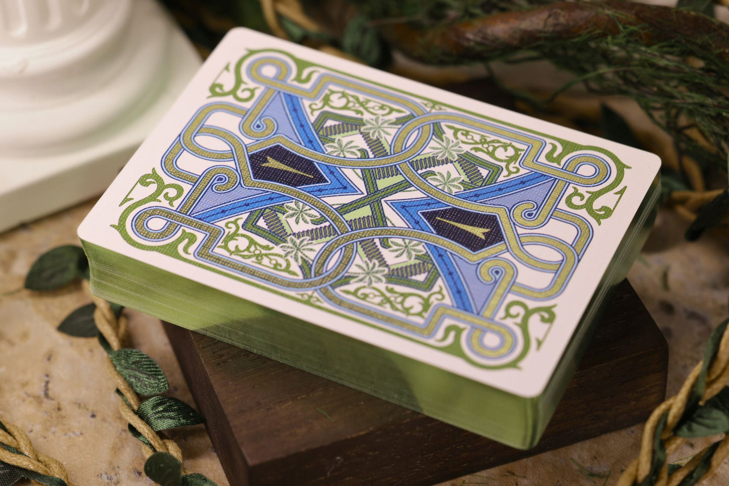 Signature Edition Lime-Green Metallic Gilding.