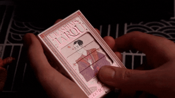 GIF of the Urashima Tarou Louver Tuck Box