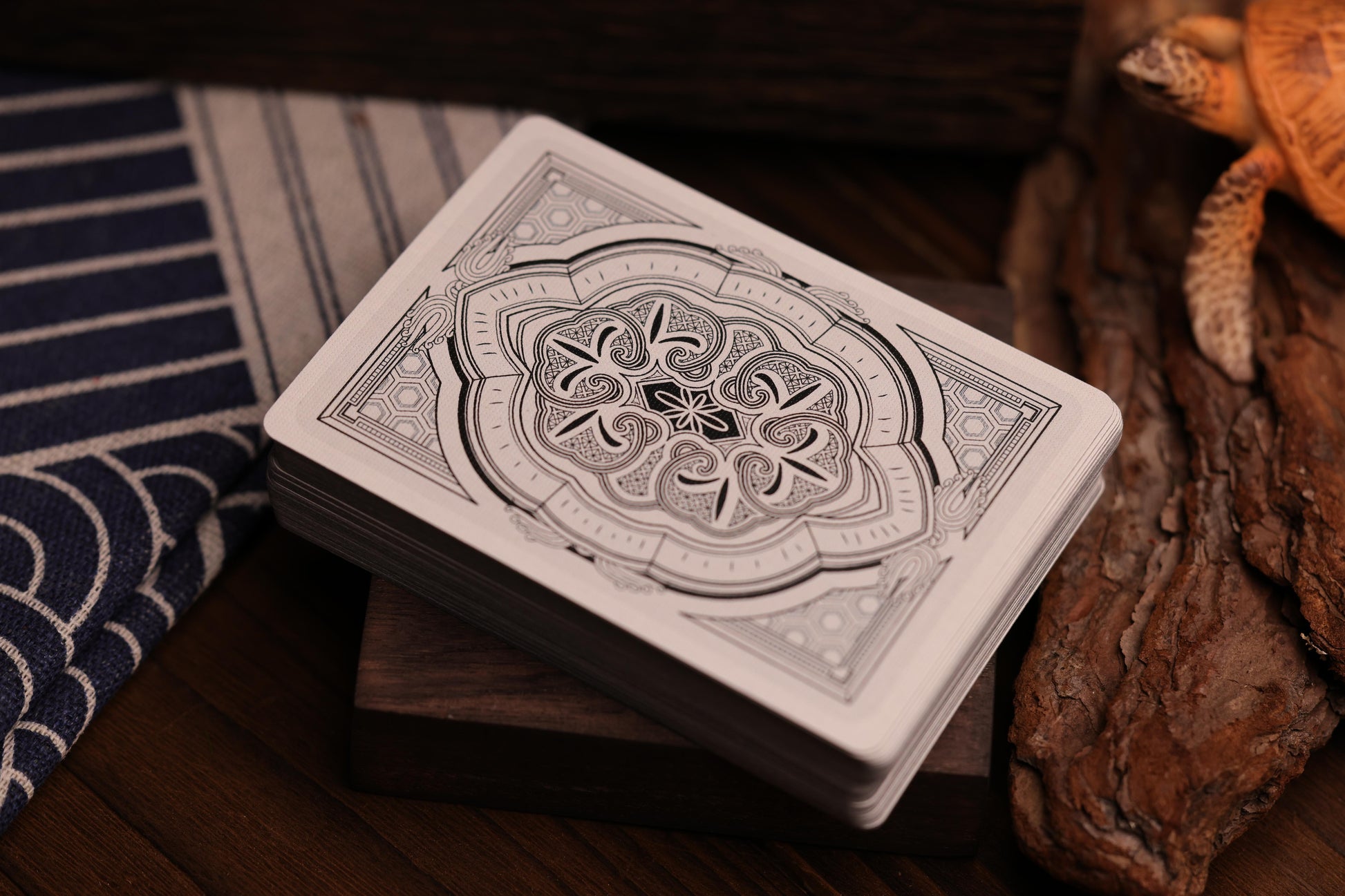 Origami Black Edition Card Back