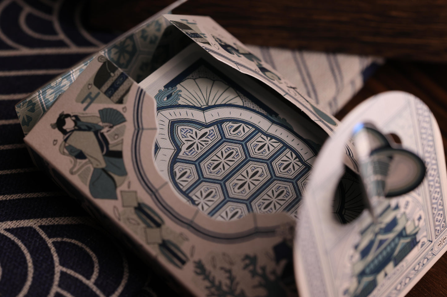Origami Blue Edition Tuck Box Interior