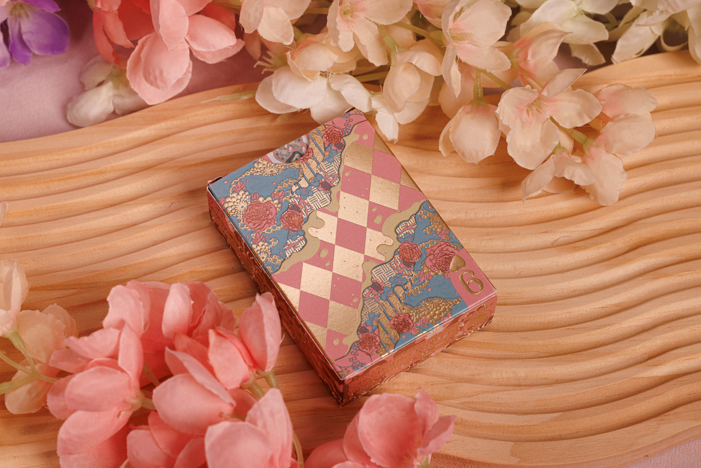 (PREORDER) Alice's Adventures in Wonderland Playing Cards - Gekan Standard