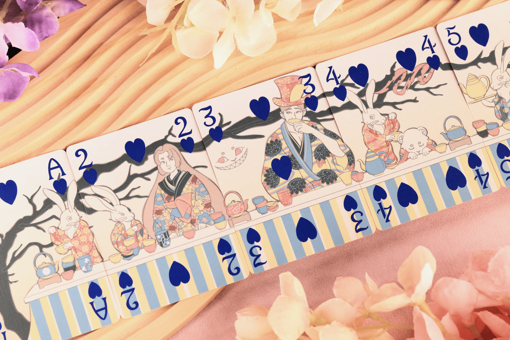 PREORDER) Alice's Adventures in Wonderland Playing Cards
